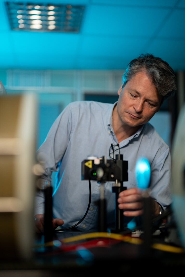 CMRE scientist working at the Centre's quantum laboratory